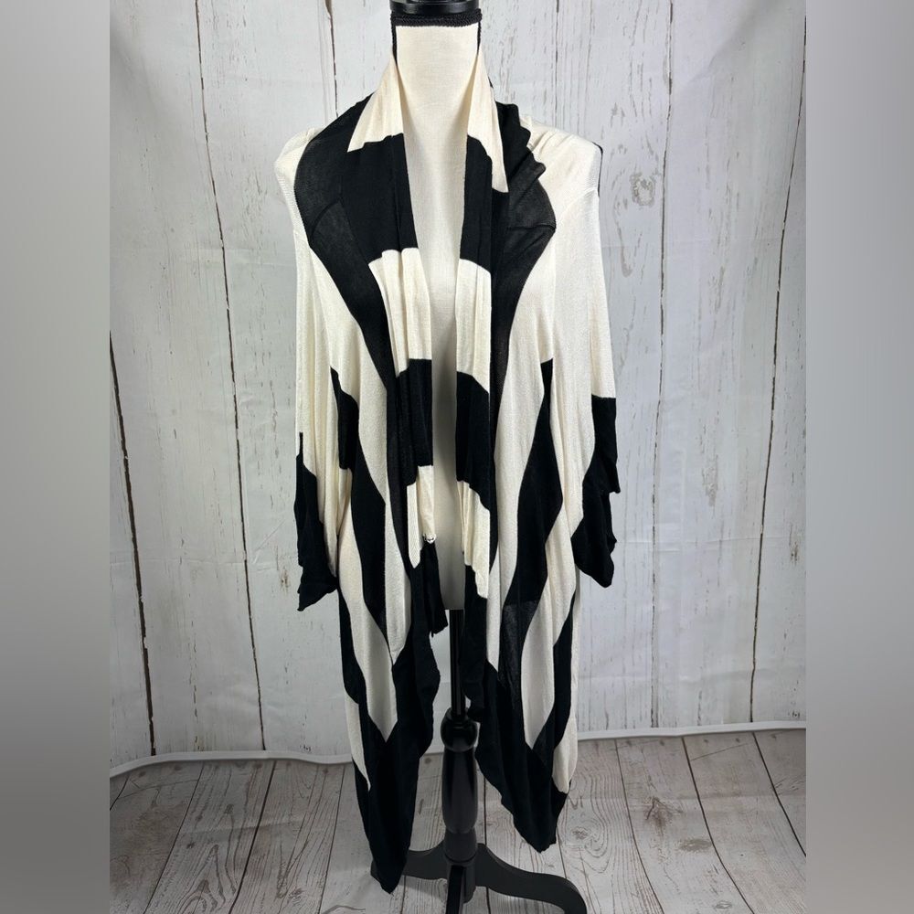 Black & White Viscose Striped Open Front Cardigan Dolman Sleeve Asymmetrical - Picture 3 of 9
